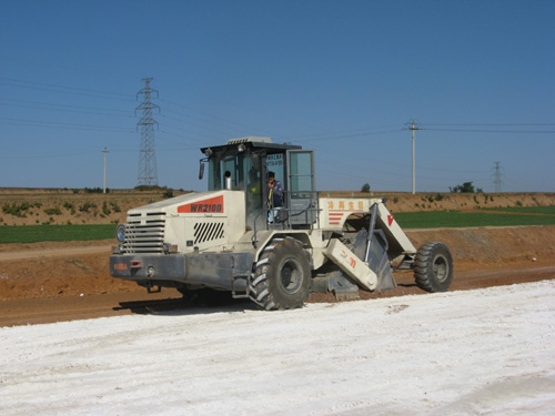 WR2100，晉城灰土拌和