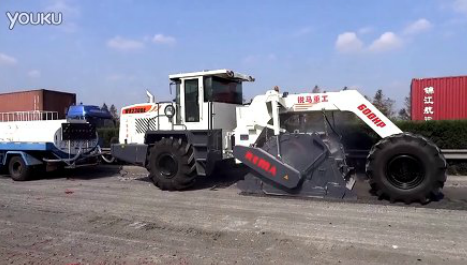 WR2300E，上海高速公路路基冷再生